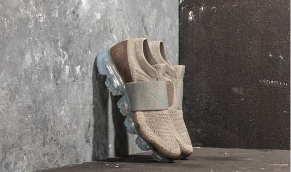 Nike Wmns Air Vapormax Flyknit Moc Dark Stucco/ Clay Green