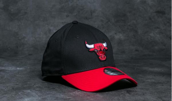 New Era 39Thirty Blackbase Chicago Bulls Cap Official Team Colour