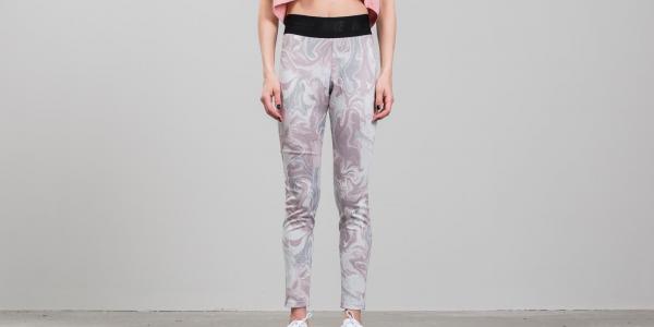 Nike Sportswear Leg-A-See Leggings Pink
