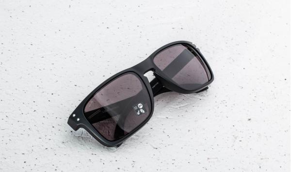 Oakley Holbrook XL Matte Black/ Warm Grey