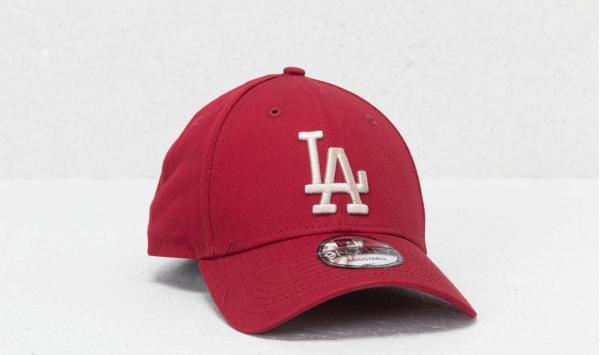 New Era 9Forty MLB League Essential Los Angeles Dodgers Cap Cardinal/ Satin