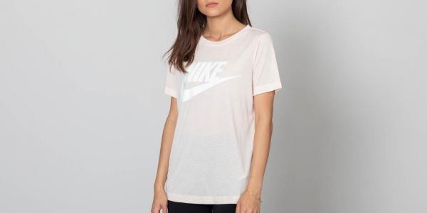 Nike Sportswear Essentials Tee Guava Ice