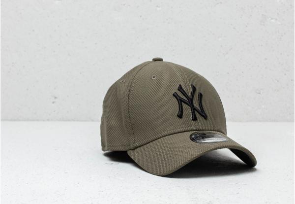 New Era 39Thirty New York Yankees Fitted Cap Olive