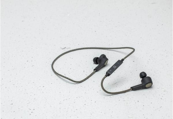 Bang & Olufsen Beoplay H5 Wireless Earphones Moss Green