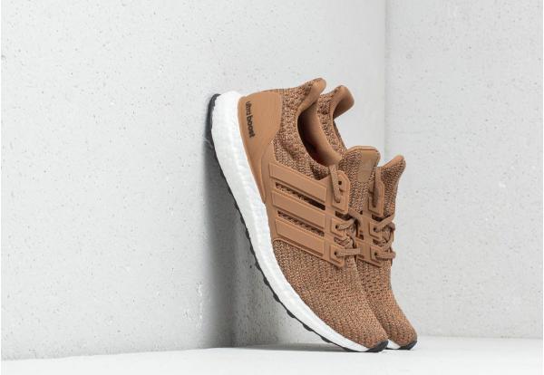 adidas UltraBOOST Raw Desert/ Raw Desert/ Base Green
