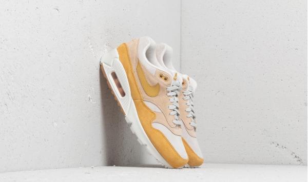 Nike Air Max 90/1 W Guava Ice/ Wheat Gold