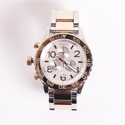 Hodinky Nixon 42-20 Chrono silver / champagne