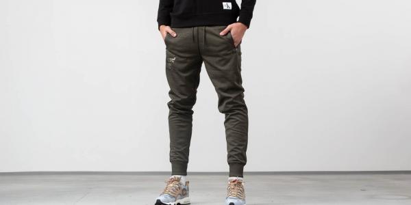 New Era Chicago Bulls Engineered Fit Track Pant Green