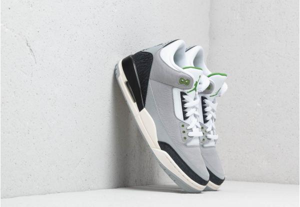 Air Jordan 3 Retro Lt Smoke Grey/ Chlorophyll