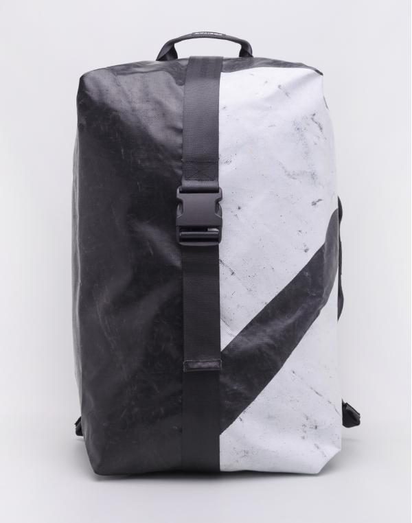 Freitag F512 Voyager
