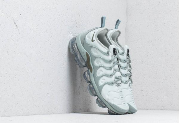 Nike Air Vapormax Plus Wmns Light Silver/ Medium Olive