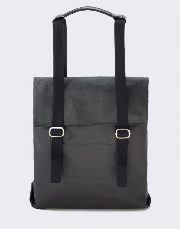 Qwstion Small Tote Organic Jet Black