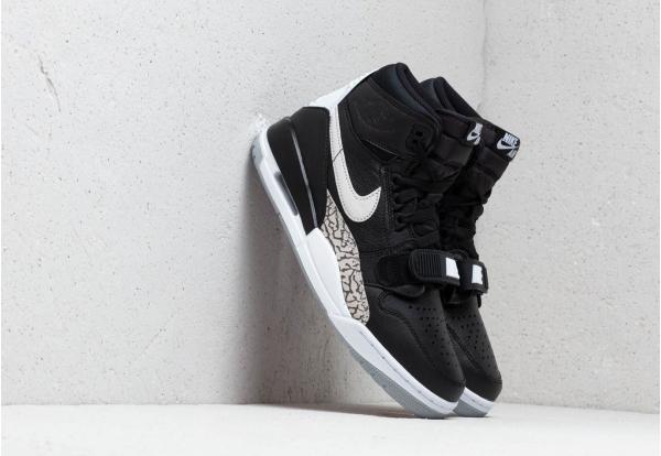 Air Jordan Legacy 312 Black/ White
