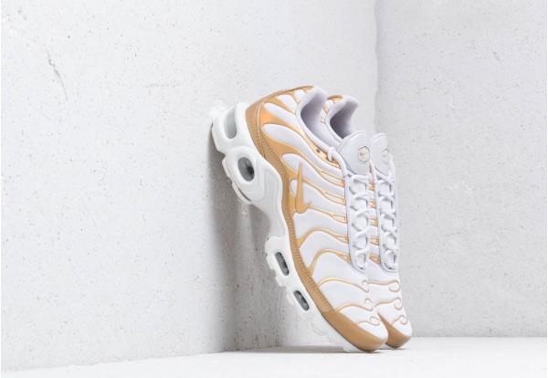Nike Wmn's Air Max Plus Vast Grey/ Metallic Gold