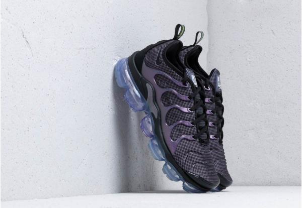 Nike Air Vapormax Plus Black/ Black-Dark Grey-Aluminum