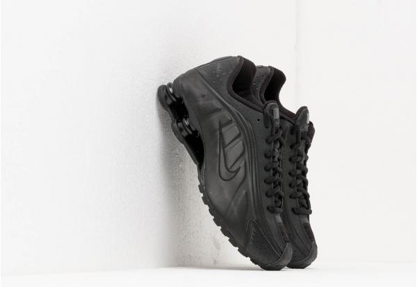 Nike Shox R4 Black/ Black-Black