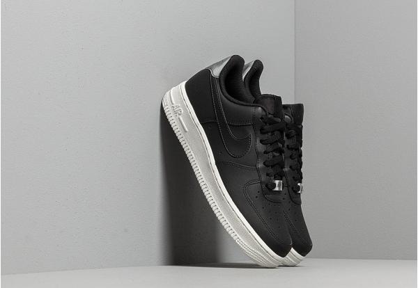 Nike Wmns Air Force 1 '07 Essential Black/ Black-Summit White