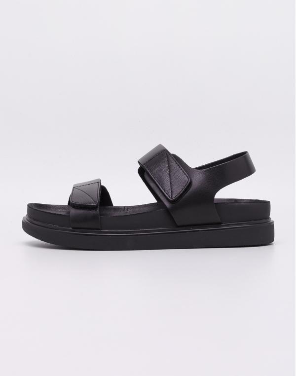 Vagabond Erin Black 37