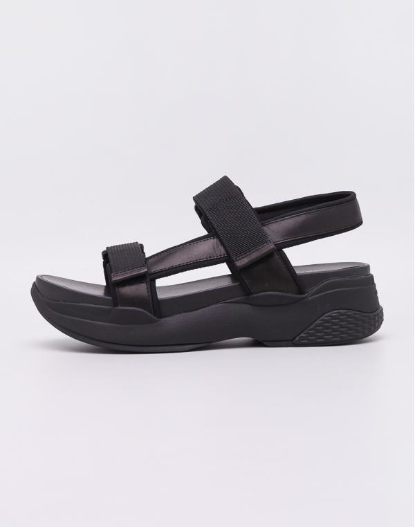 Vagabond Lori Black 38