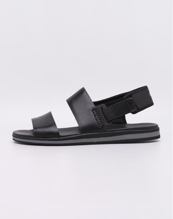 Camper Spray Black 44