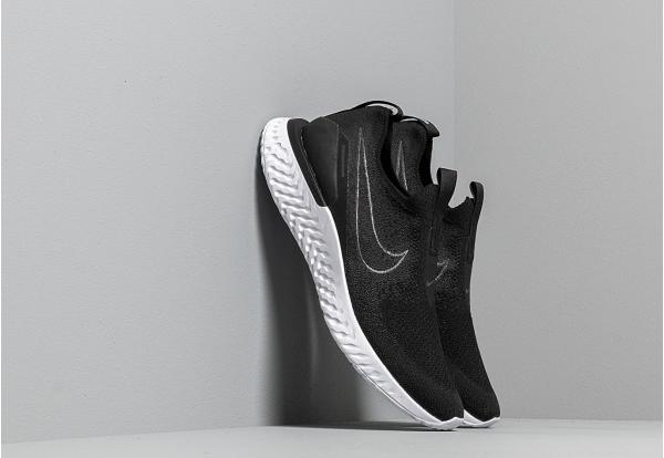 Nike Epic Phantom React Flyknit Black/ Black-White