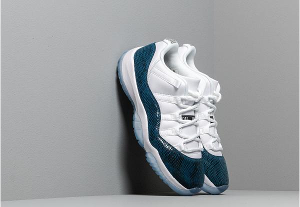 Air Jordan 11 Retro Low Le White/ Black-Navy