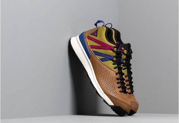 Nike Okwahn II Golden Beige/ Deep Royal Blue-True Berry