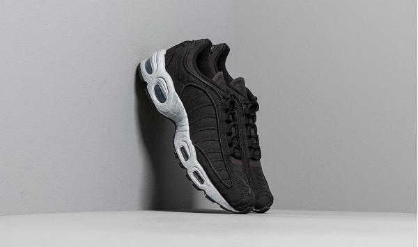 Nike Air Max Tailwind IV SP Black/Wolf Grey-Volt