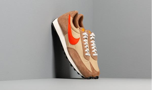 Nike Daybreak Sp Vegas Gold/ College Orange-Rocky Tan