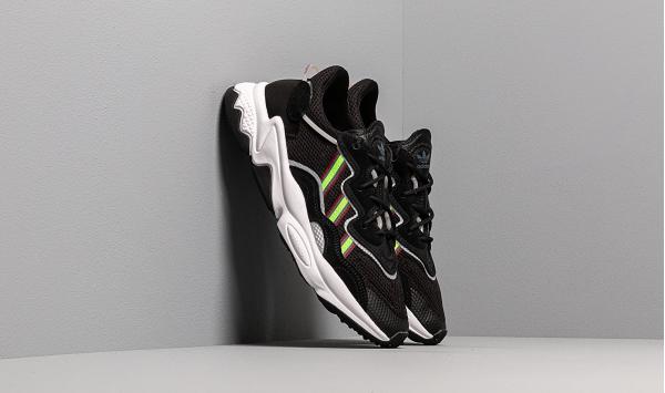 adidas Ozweego Core Black/ Semi Green/ Onix