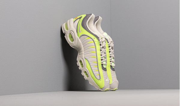 Nike Air Max Tailwind Iv Volt/ Light Bone-Gunsmoke-Barely Volt