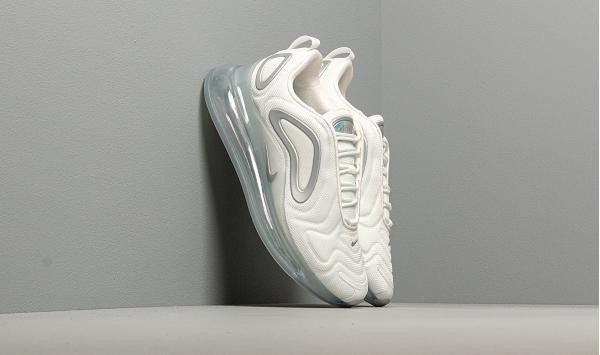 Nike W Air Max 720 Summit White/ Metallic Silver