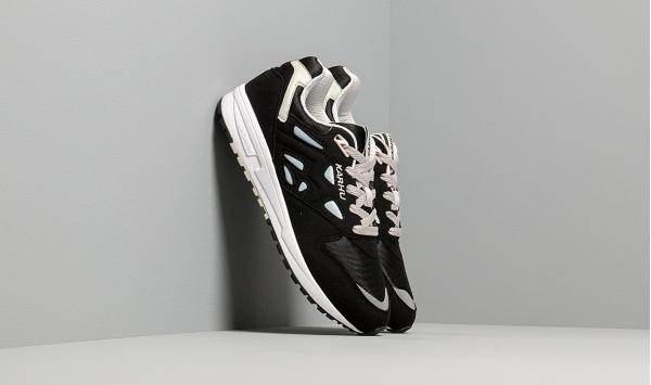 Karhu Legacy Jet Black/ Blue Fog