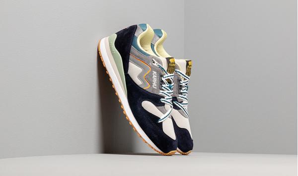 Karhu Synchron Classic Night Sky/ Monument