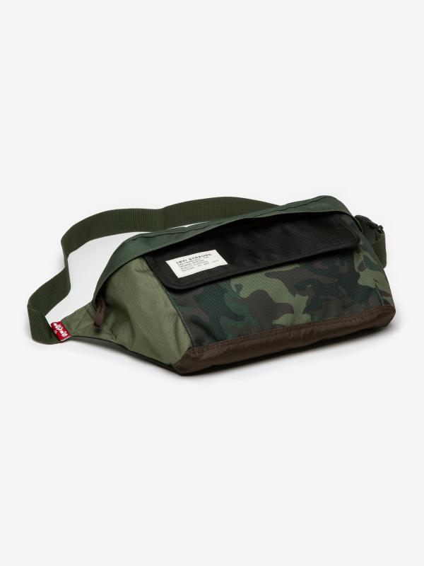 Ledvinka LEVI'S Bigger Banana Sling Camo Barevná