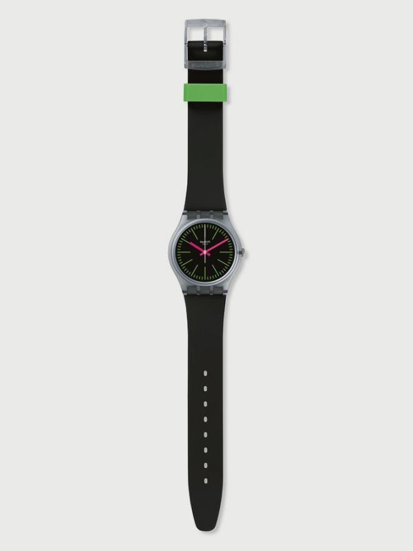 Hodinky Swatch Fluo Loopy Černá