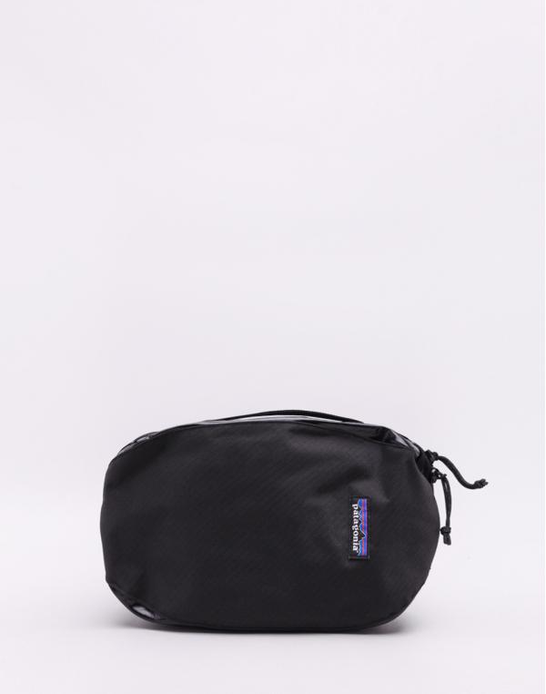 Patagonia Black Hole Cube - Small Black