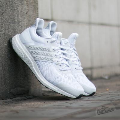 adidas Ultra Boost ST Glow M White