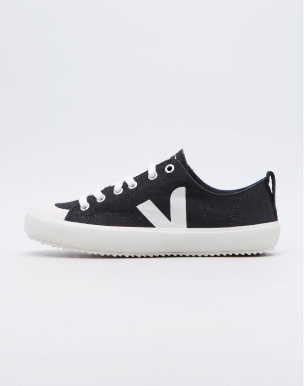 Veja Nova Black Pierre 41