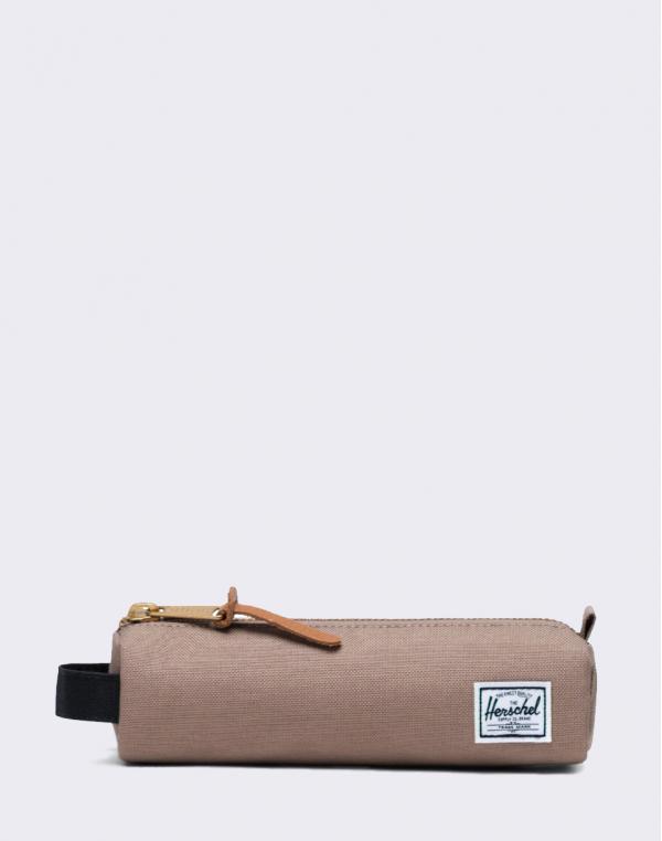 Herschel Supply Settlement Case X-Small Pine Bark/ Black