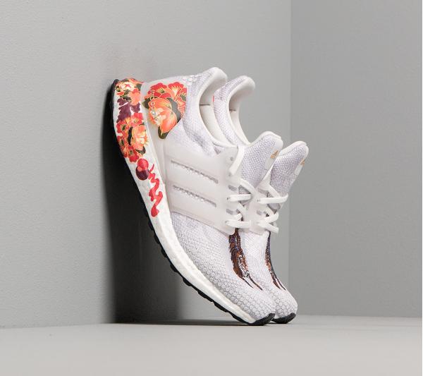 adidas UltraBOOST Dna Crystal White/ Crystal White/ Gold Metalic