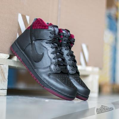 Nike Dunk Comfort Premium QS Black/ Black- Team Red