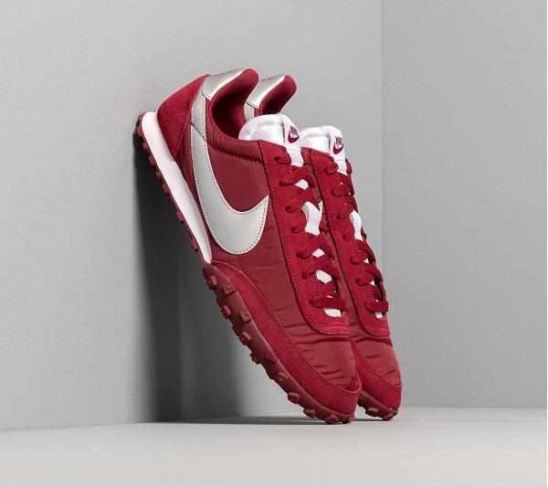 Nike Waffle Racer Team Red/ Metallic Silver-White