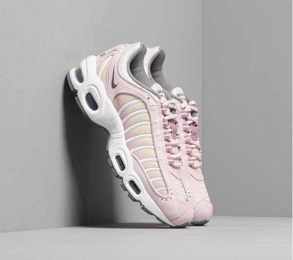 Nike W Air Max Tailwind IV Barely Rose/ Smoke Grey-Plum Dust-White