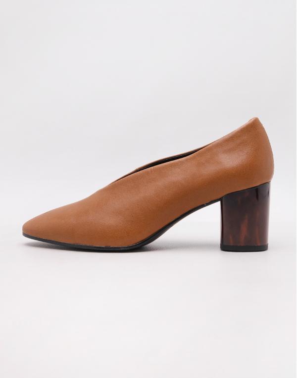 Vagabond Eve Saddle 38