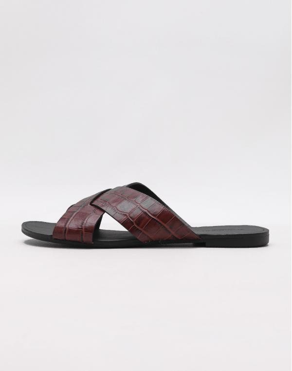 Vagabond Tia Dark Red 37