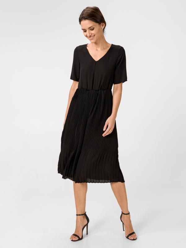 Malou Šaty Vero Moda Barevná