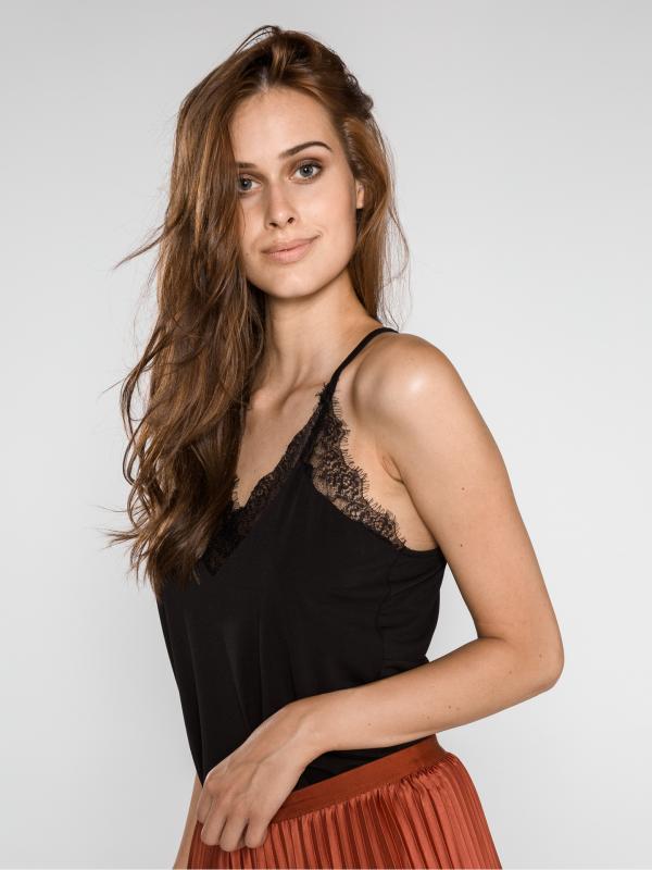 Milla Tílko Vero Moda Černá