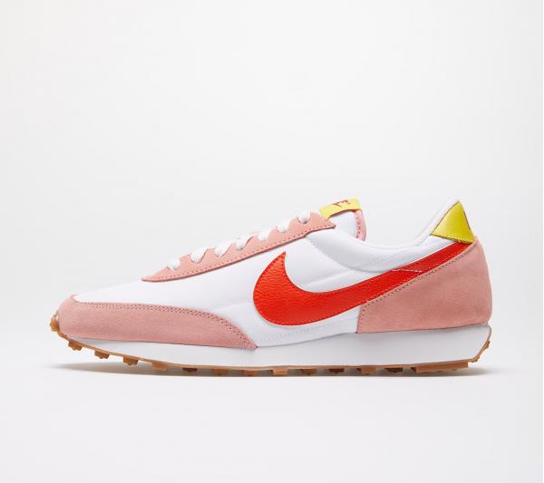 Nike W Daybreak Coral Stardust/ Team Orange-Summit White