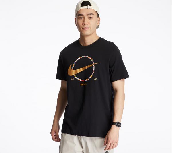 Nike Sportswear Preheat Swoosh Tee Black
